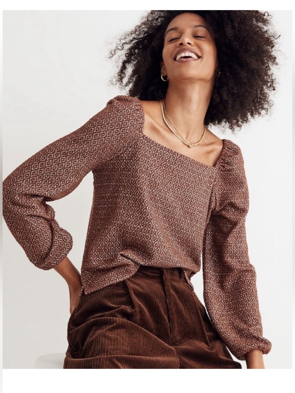 Madewell Two-Tone Rust-Brown and Cream Knit Top #minimalist #feminine